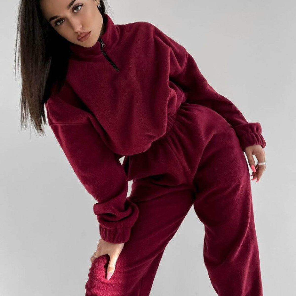 2pcs fleece fabric crop sweatshirt and cuff jogger